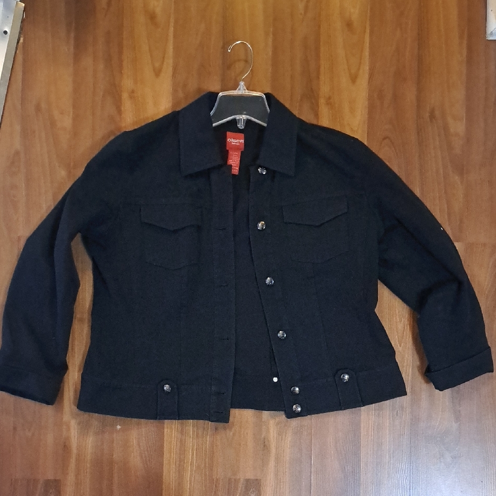 Collared Black Jean Jacket with Button Front - 97 % Cotton